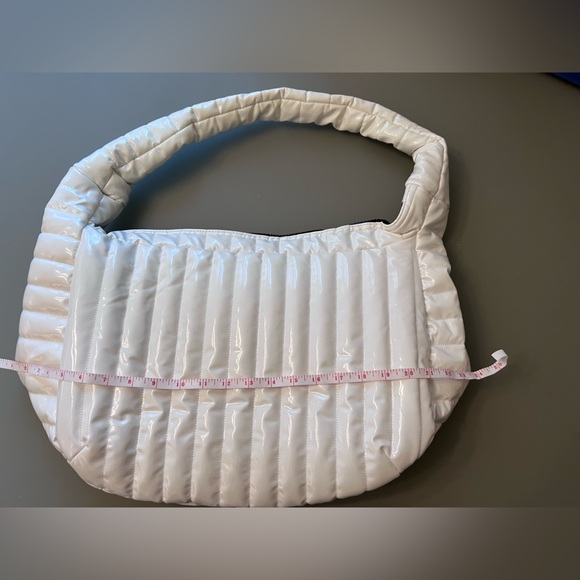 Think Royln Oversized Meg Bag White Patent. Never worn.No flaws - Picture 5 of 15